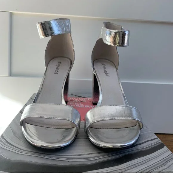 š„ Jeffrey Campbell Shiny Silver Block Heels - Picture 2 of 10